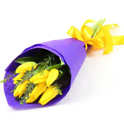 Колибри (желтые тюльпаны)